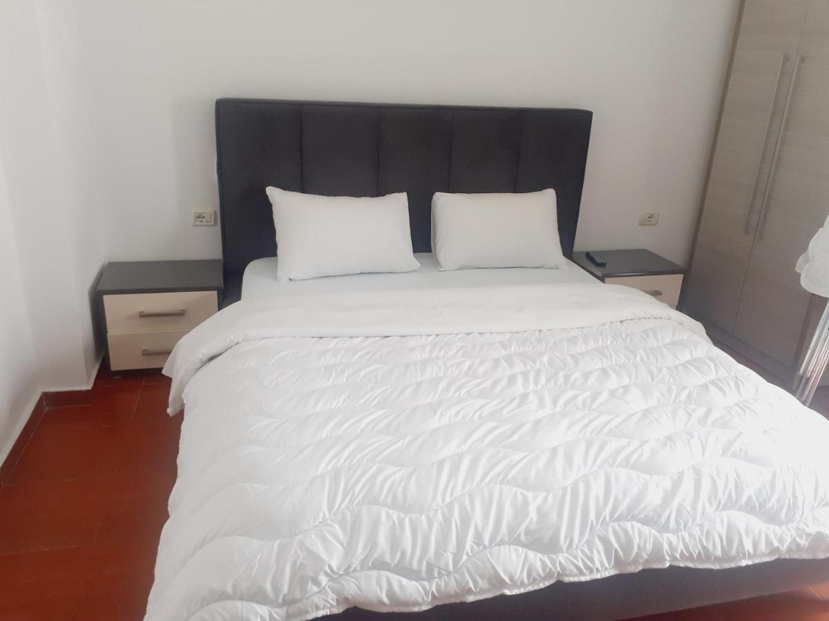 הימארה Anxhelos Hotel מראה חיצוני תמונה